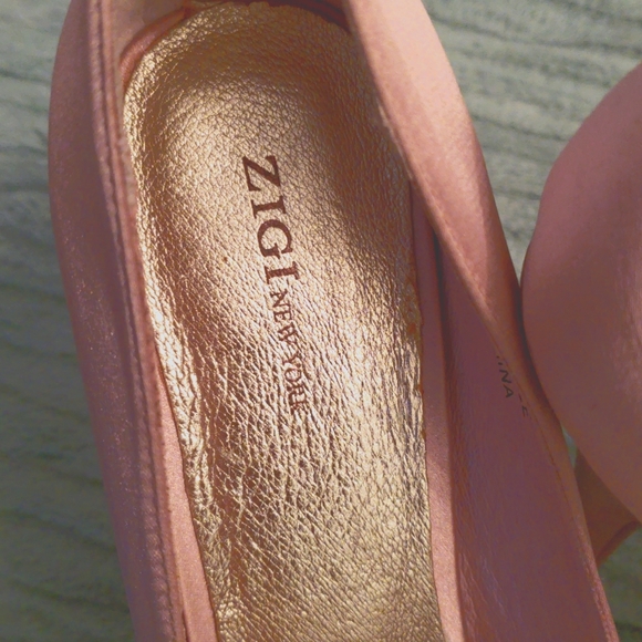 BRAND NEW PINK SATIN DIAMOND STUDDED PLATFORMS FROM ZIGI NEW YORK!!! - Picture 3 of 8